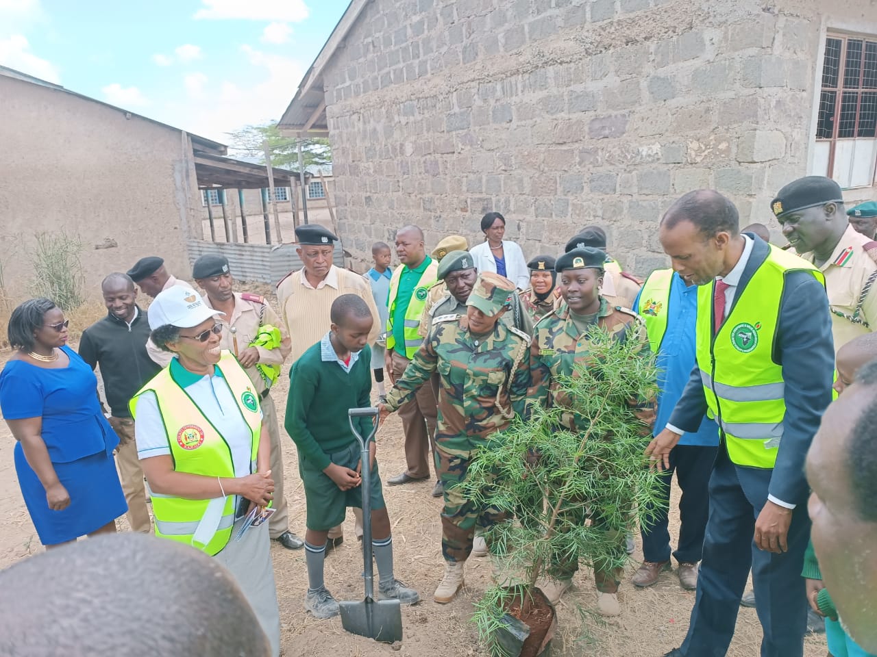 SV-L in support of tree planting in Kitengela prisons