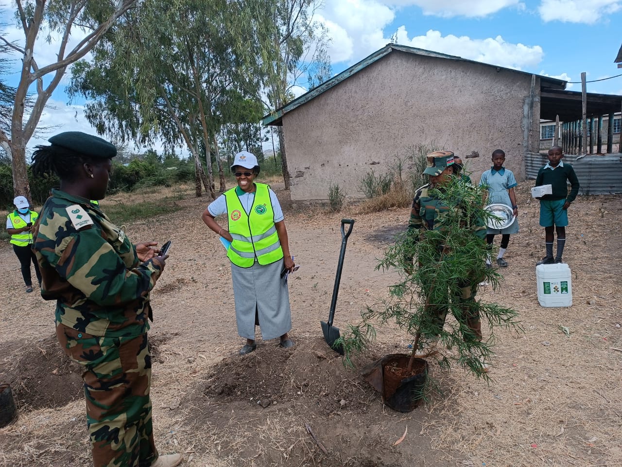 SV-L supporting tree planting